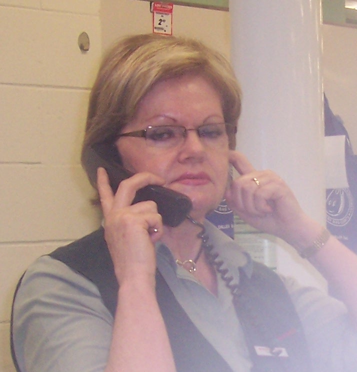 Ms Pauline Mann is a Woolworths' incompetent parasite and bully.Attacker of, and discriminator against, disabled man.